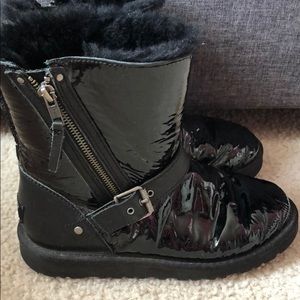 Paten leather black kids UGG boots